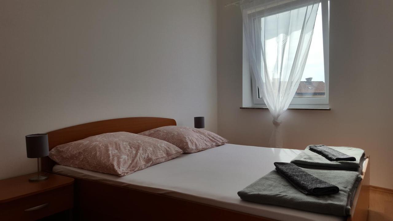 Zagi Lägenhet Povljana Exteriör bild